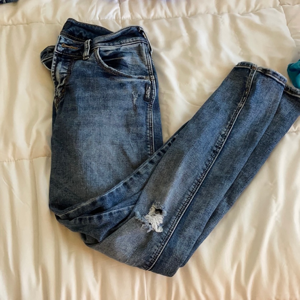 Silver jeans size 28 by 27